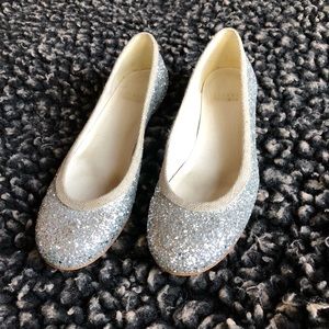 Stuart Weitzman silver glitter flats size 7